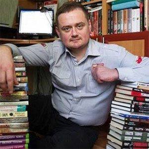 «Майстер українського детективного жанру» (55років від дня народження А. Кокотюхи, українського письменника).