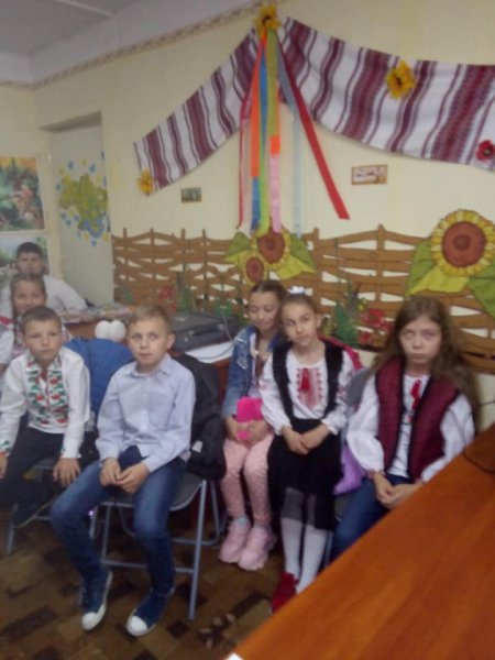День вишиванки у книгозбірні
