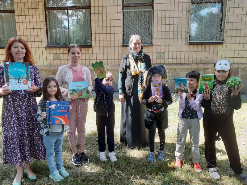Літературний театр ”Допоможи тим, хто поруч”