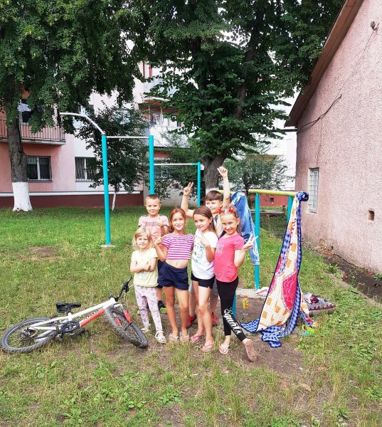 Зустріч-подяка «Від серця до серця. Увесь світ - в бібліотеці!» «Бібліотека під відкритим небом»