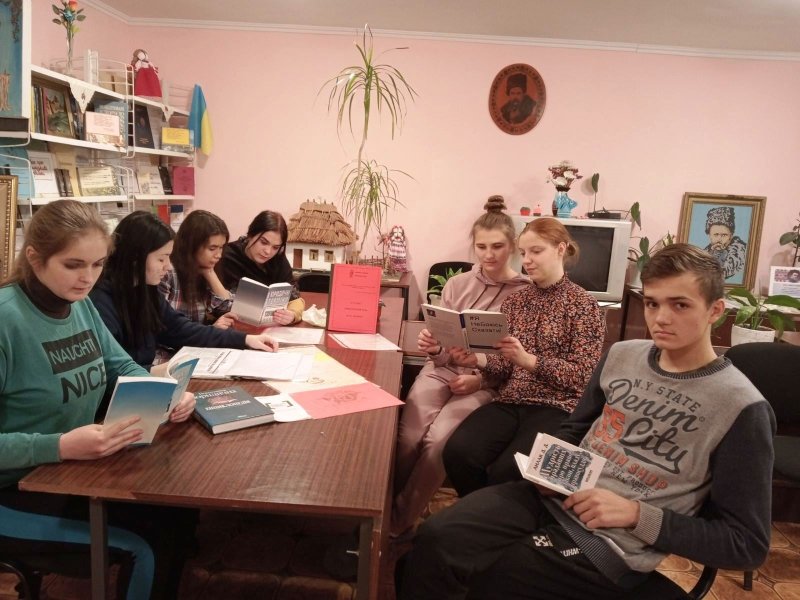Виставка-перегляд «Правова абетка: основи правової грамотності»