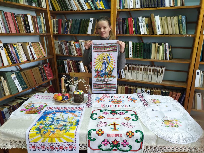 Конкурс великодніх рушників ”Господиня гарна я, господиня вправна я”