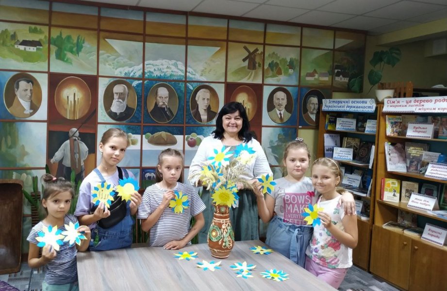 Сторінками дитячої преси ”Читаємо граємось розвиваємось”
