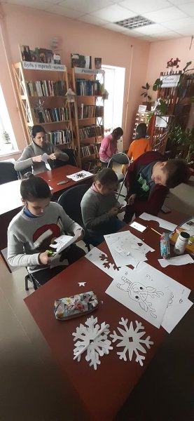 Майстерня радості ”Білесенькі сніжиночки”