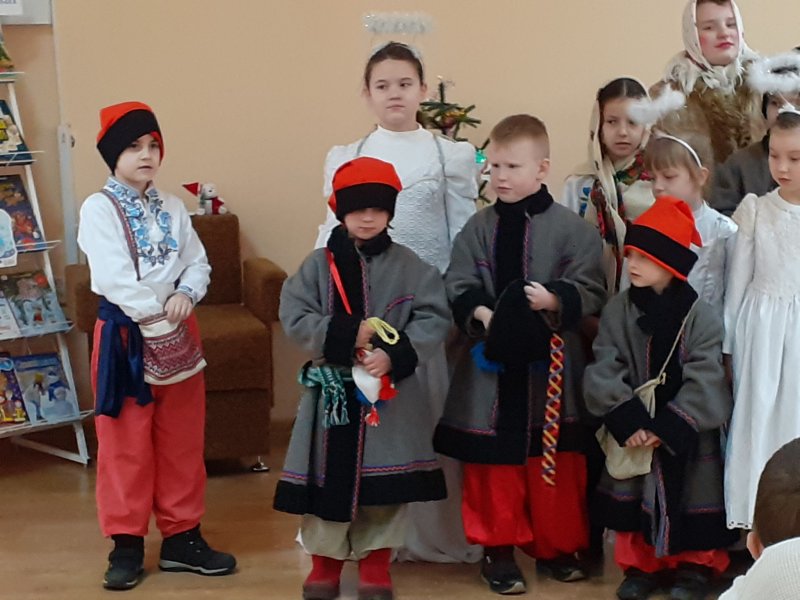 Свято «Новорічно - різдвяні пригоди в дитячій бібліотеці».