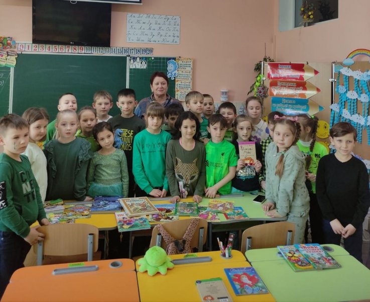 Літературний глобус ”Хто казки читає, той героїв знає” (Тиждень дитячого читання)
