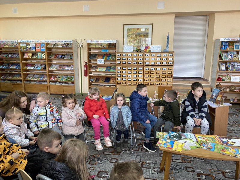 Чарівна мандрівка ”Відчиняє двері казка” (Тиждень дитячого читання)