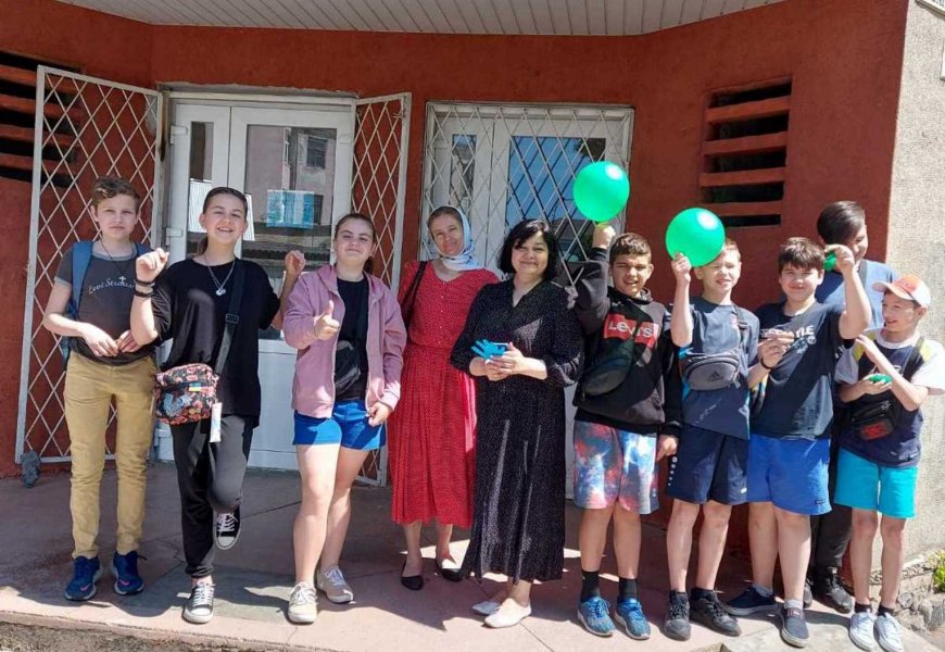 Розважальний калейдоскоп ”Світ щасливого дитинства”