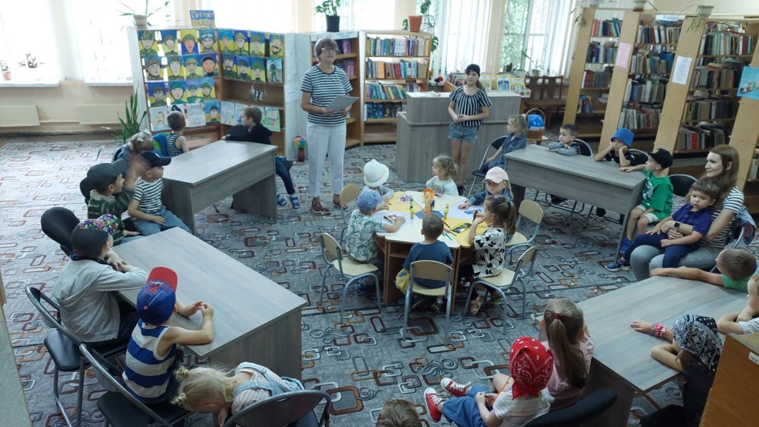 Відео-коктейль ”Бібліотечні канікули” Бібліотека під відкритим небом