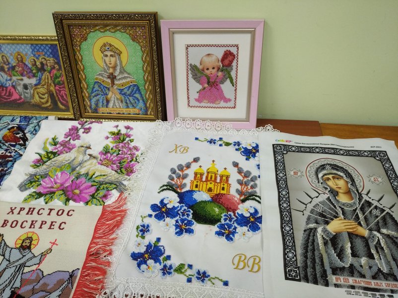 Зустріч ”Розгортаю життя, як сувій полотна” 