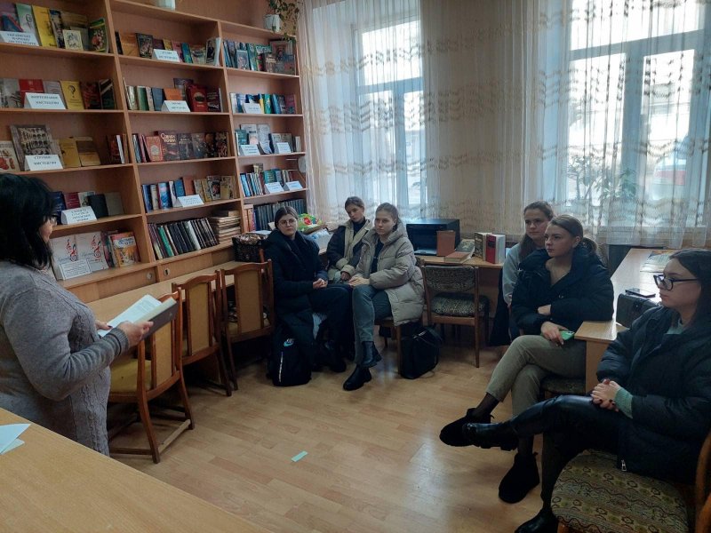 Огляд літератури ”Хвилі життя Миколи Хвильового”
