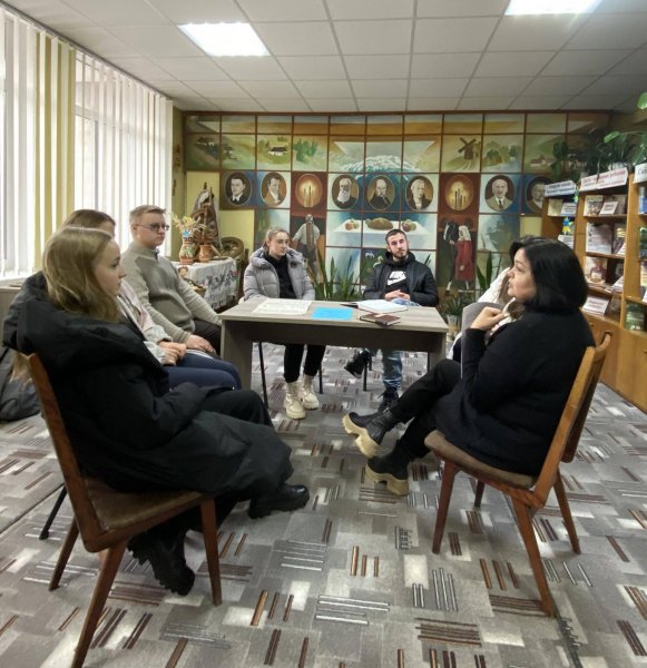 Мистецька візитівка ”Найважче в житті залишатись собою”