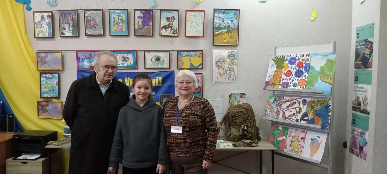 Виставка малюнків Олі Марчук