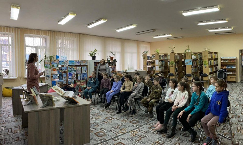  Літературний ранок «І лине над землею Шевченкове слово”
