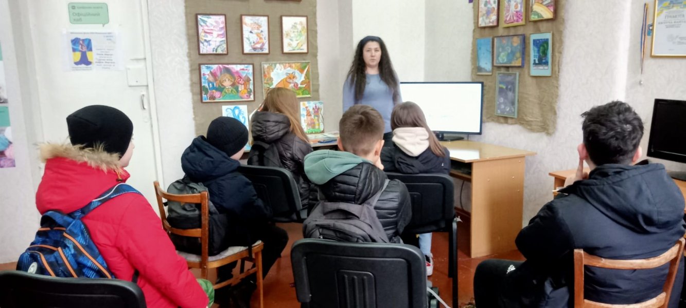 Перегляд  документального фільму «Таємниці великих Українців. Іван Мазепа» (Тиждень дитячої та юнацької книги)