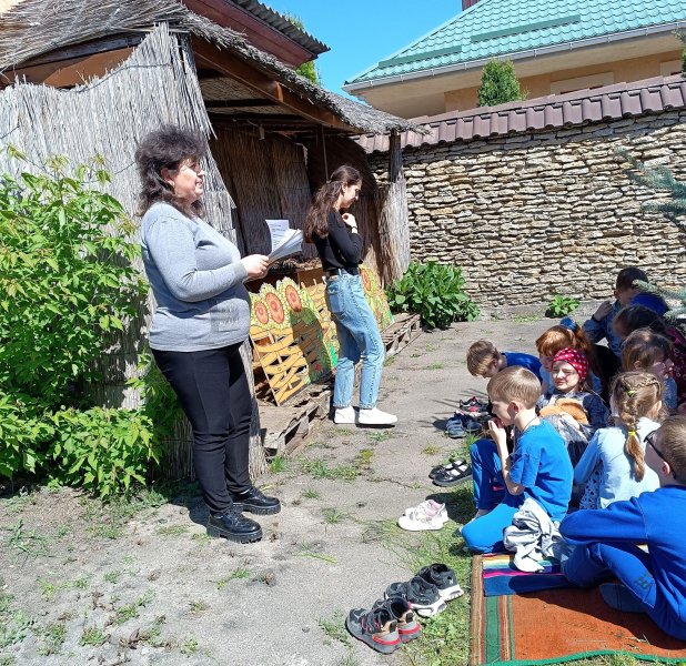 Великодня вікторина ”Великдень - традиції та повір'я”