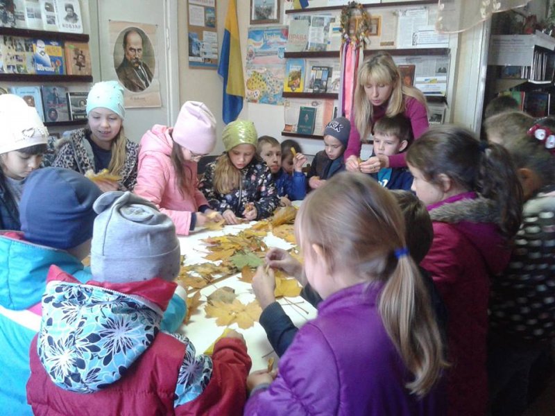 Осіння розвага «Заходь у гості, щедра осінь»
