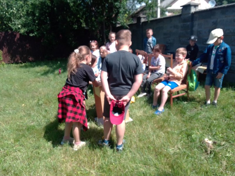 Розвага «З фізкультурою ми дружимо» (Бібліотека під відкритим небом)