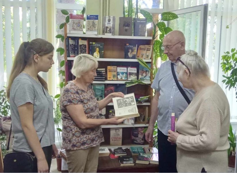 Літературний бібліоглобус «Літературний калейдоскоп Великобританії» 