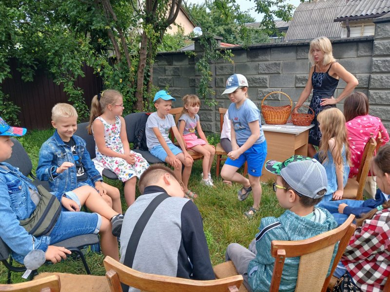 Година доброти «Добро починається з тебе»  (Бібліотека під відкритим небом)