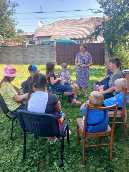 Читання-обговорення повісті для підлітків Тетяни Винник «Моя мама схожа на Саскію» (Бібліотека під відкритим небом)