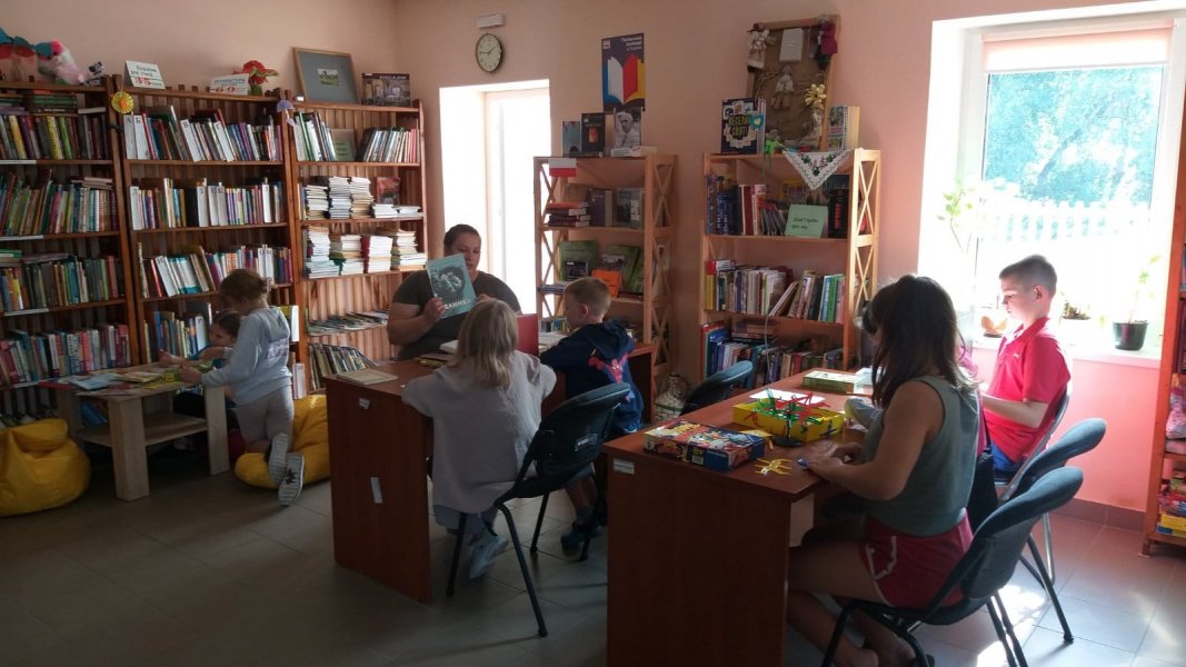 Літературний портрет ”Напоєний соками багатющої землі” 