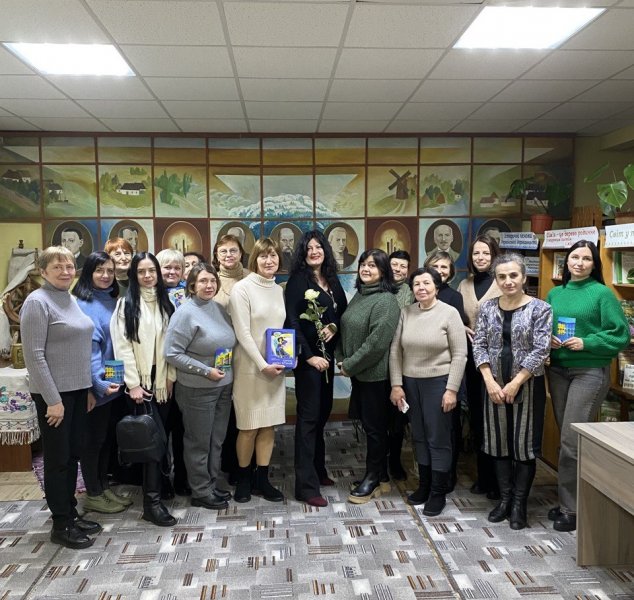 Презентація книги Наталії Кавера-Безюк «Сумно ангел зітхнув» 