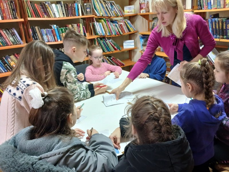 Гурток розвивальних ігор «Всезнайко» Заняття 2. «Розвиток уяви» 