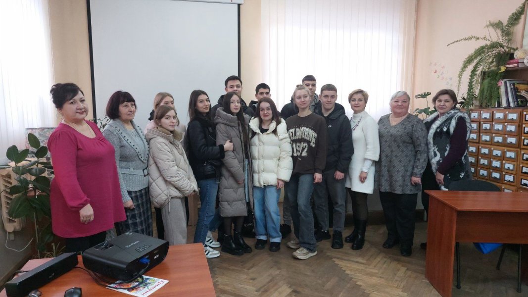 Година з улюбленим журналом «Сузір’я Всесвіту» (до 100-річчя від часу заснування журналу іноземної літератури «Всесвіт») 