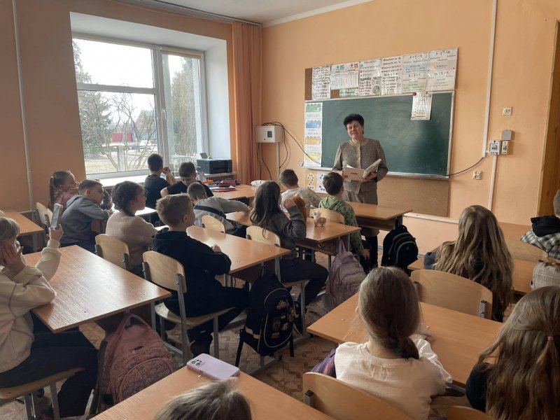 Літературна фантазія «І все на світі треба пережити» (Тиждень дитячої та юнацької книги  «Книга змінює світ»)