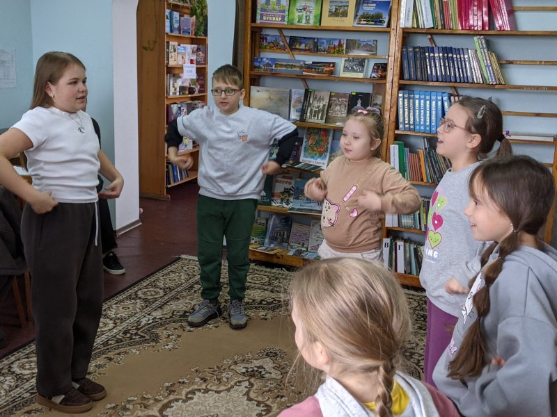 Гурток «Клуб_ОК: Творчий куточок в бібліотеці»: рухливі ігри «Спорт любити слід – проживеш сто літ»