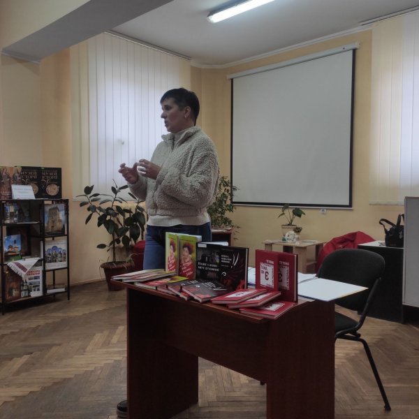  Зустріч з Тетяною Камерістовою: «Моя країна – мій суцільний біль» (Велике читання 2025)
