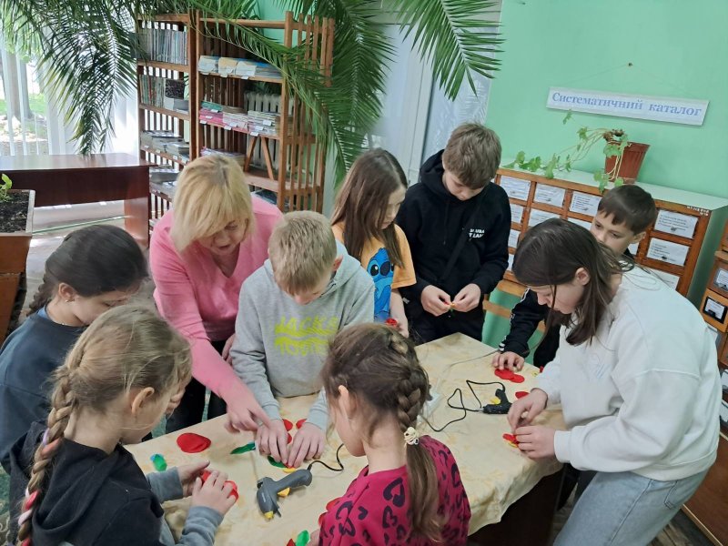 Майстерка «Квітка маку – символ пам'яті» (До Днів пам’яті та примирення, присвячені жертвам Другої світовій війни)
