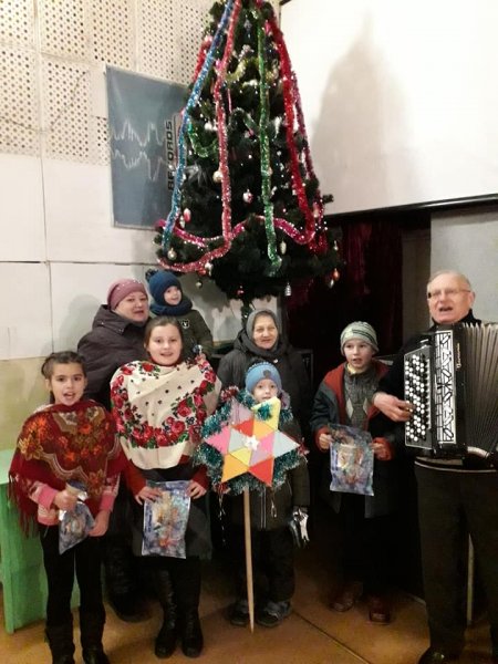Конкурс новорічних колядок «Прийшли колядувати до Вашої хати»
