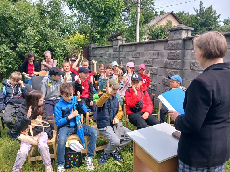 Кулінарний майданчик ”Смачні витребеньки” («Бібліотека під відкритим небом – 2025» в рамках мистецького проєкту «Рівне. Літо. Музика – 2025»)