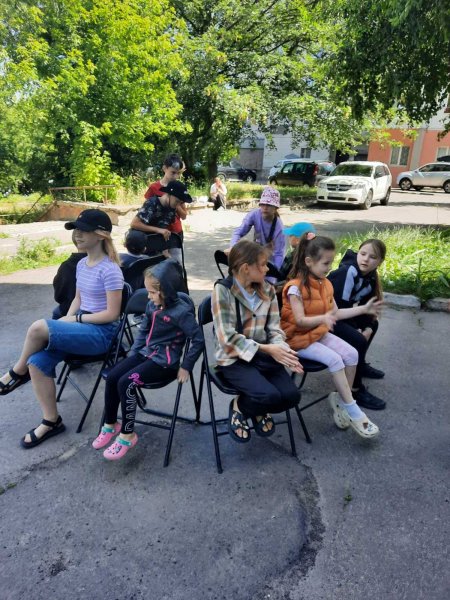 Музичний штурм «Разом пісню заспіваймо» («Бібліотека під відкритим небом – 2025» в рамках мистецького проєкту «Рівне. Літо. Музика – 2025»)