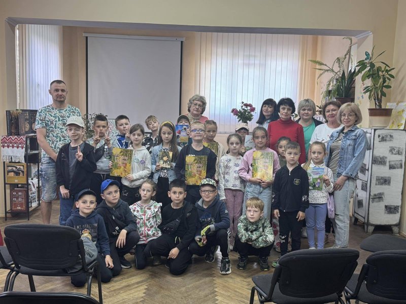 Бібліотечний уікенд «Веселковий світ дитинства»