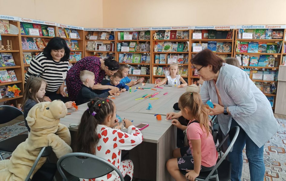Квест-гра «Бібліотечне літо: перезавантаження» («Бібліотека під відкритим небом – 2025» в рамках мистецького проєкту «Рівне. Літо. Музика – 2025»)