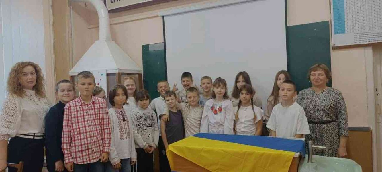 Година застереження «Як хочеться Миру, де немає  війни» (До Міжнародного дня миру)