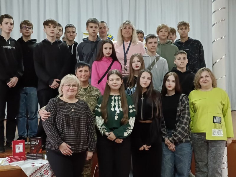 Урок поезії «В поетичному вимірі розмова з Тетяною Камерістовою» в рамках проекту «Велике читання 2025. Рівненщина читає поезію у пікселі»