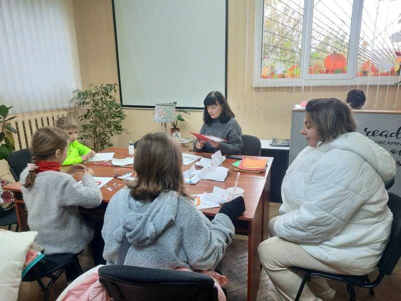 Релакс-простір «Спілкуємося. Відпочиваємо. Граємо» майстер-клас ”Осіння мозаїка”