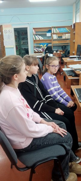 Літературний огляд «Батько українського театру» (До 185 років від дня народження Михайла Старицького,  українського письменника та драматурга)