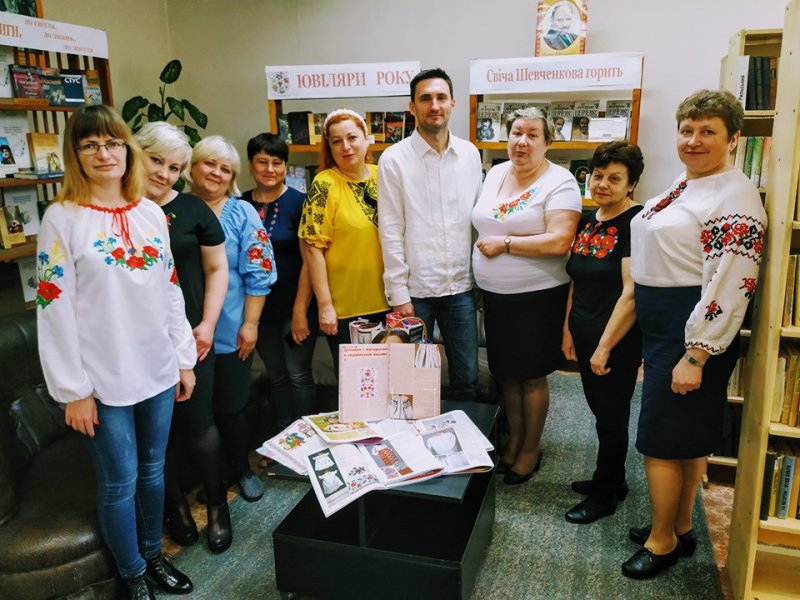 Флешмоб «Світ вишиванок»