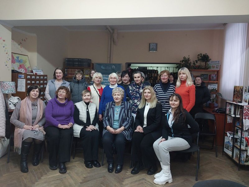 Презентація книги Віри Мельникової  «Моя хата… не скраю!»