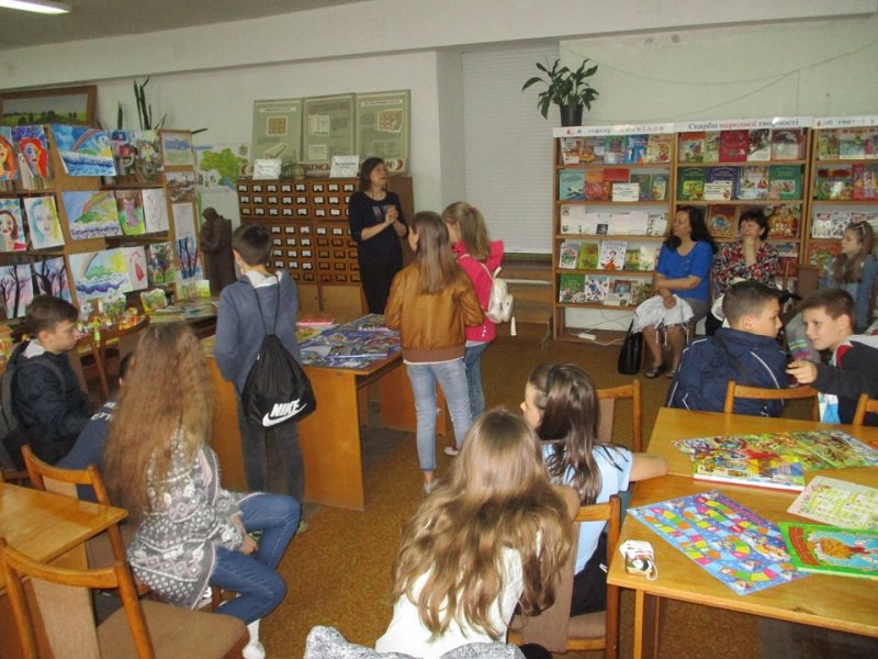 Екскурсія до бібліотеки