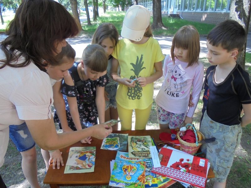 Казкограй «Улюблені казки» у «Бібліотеці під відкритим небом»