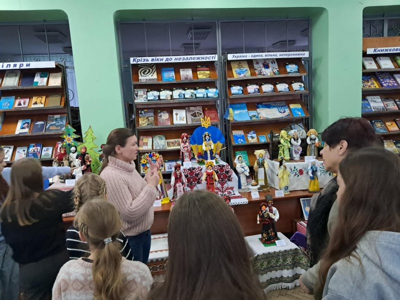 Виставка ляльок-мотанок Валентини Кондратюк
