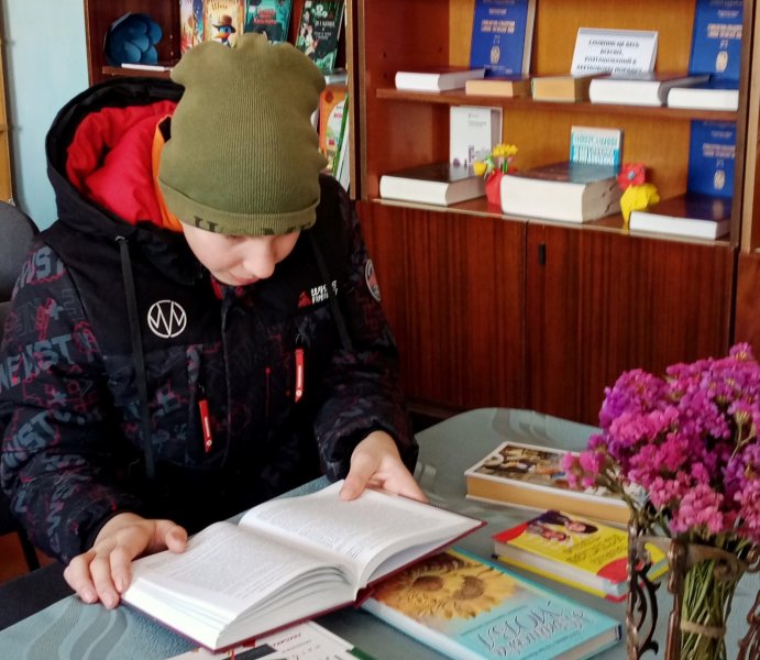 Літературний калейдоскоп «Все, чим живе душа» (До Міжнародного дня рідної мови)