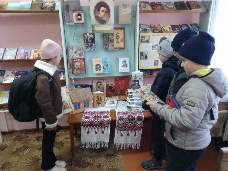Виставка-портрет «Не вмирає душа наша, не вмирає воля» (До Дня народження Тараса Шевченка, українського поета, прозаїка, мислителя, живописця, гравера, етнографа та громадського діяча)