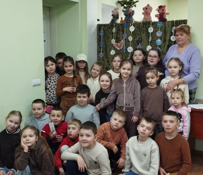 Театралізоване дійство «Казка троє поросят»  (Тиждень дитячої та юнацької книги  «Українська книга дітям»)